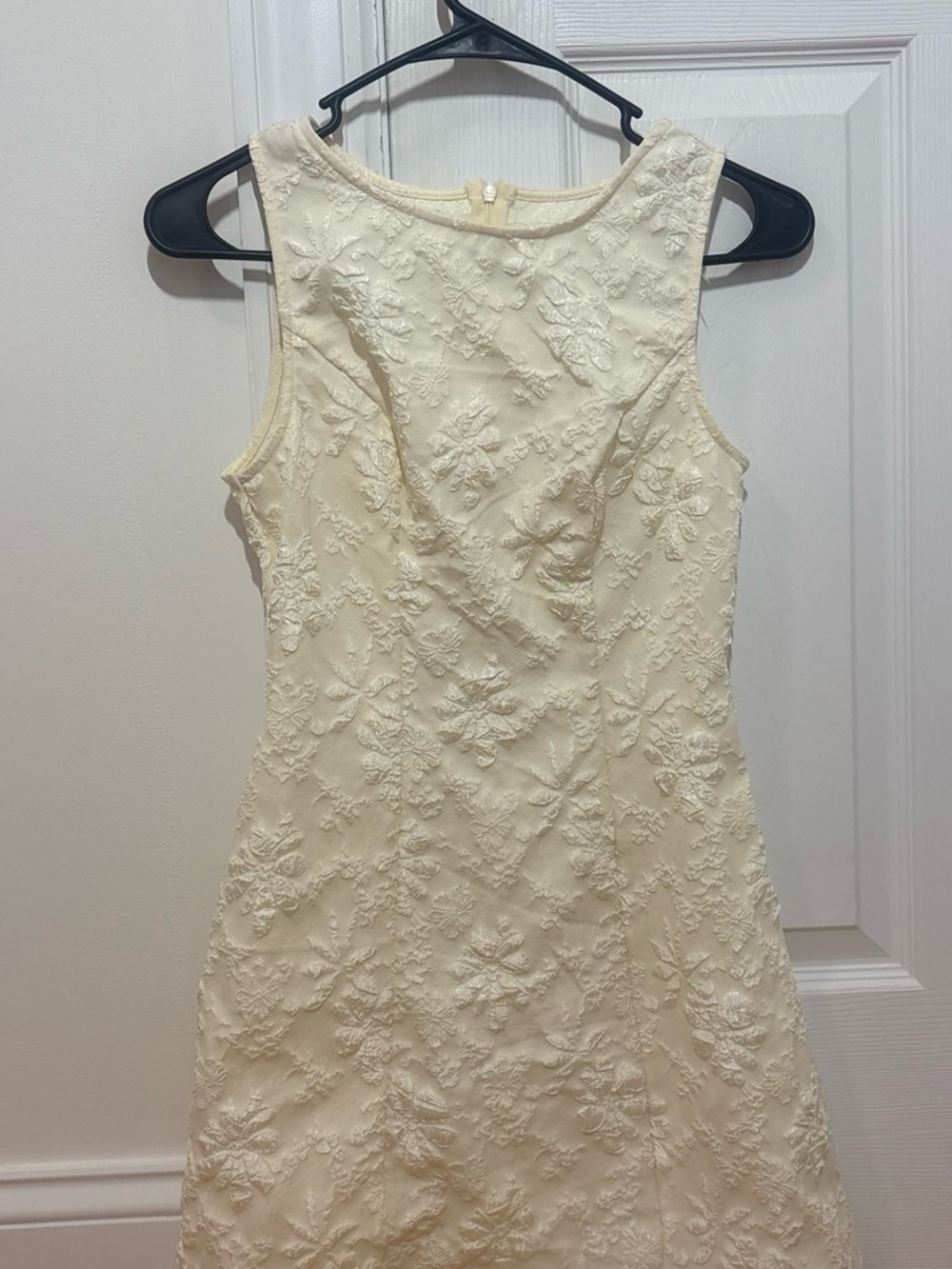 SHEIN Cream Floral Lace Sleeveless Dress